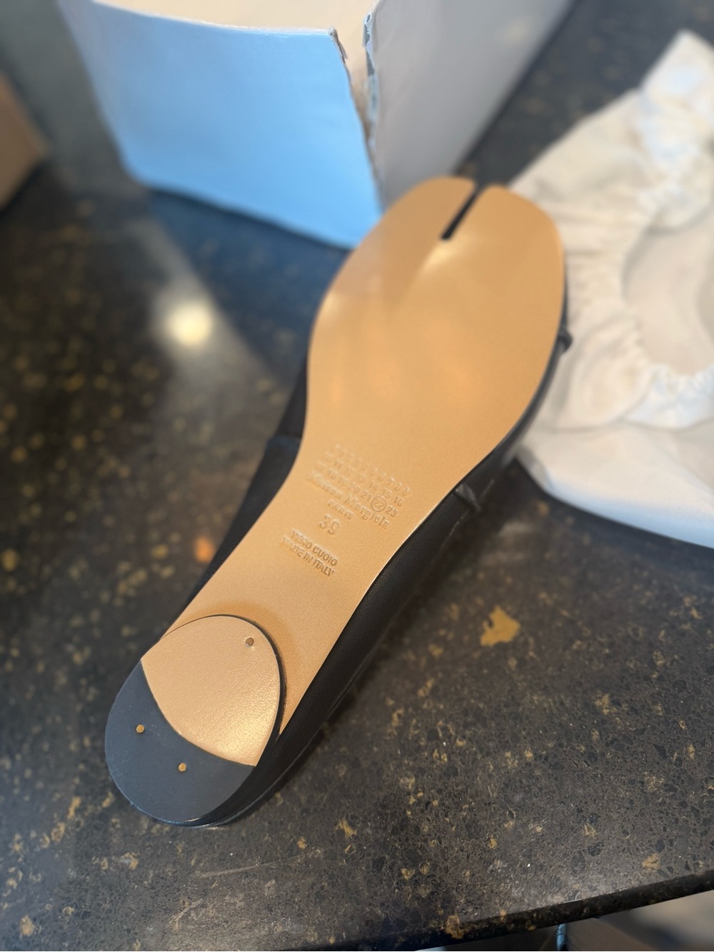 NEW Maison Martin Margiela Black Leather Tabi Mary Jane Flats with Tan Insole - Picture 8 of 8